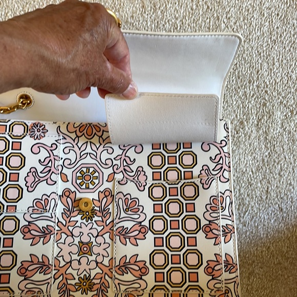 Tory Burch bag - Picture 8 of 11